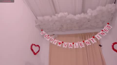 Lauu G online show from 8, 2, 2025