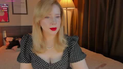 Snapshot of lavender_tender chatting on 19, 5, 2026 Lav online show from 19, 5, 2026