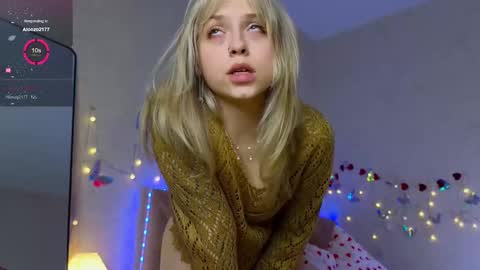 Snapshot of lavenderlav chatting on 22, 2, 2025 Melissa online show from 22, 2, 2025