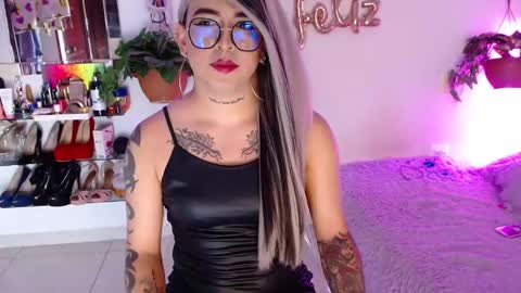 Snapshot of laveneno_ortiz07 chatting on 13, 12, 2025 Cristina online show from 13, 12, 2025