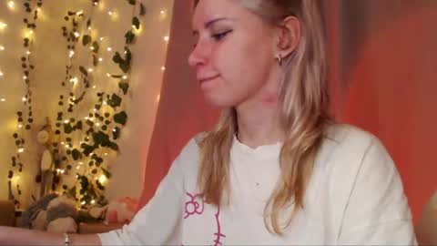 Mia online show from 12, 5, 2026