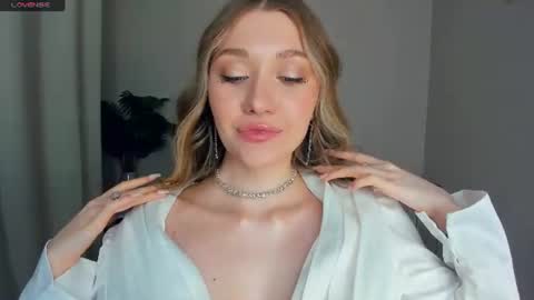 Snapshot of laviniahoutz chatting on 24, 6, 2026 Jane online show from 24, 6, 2026