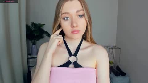Snapshot of laviniahoutz chatting on 27, 6, 2026 Jane online show from 27, 6, 2026