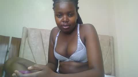 lavycaramel online show from 17, 11, 2025