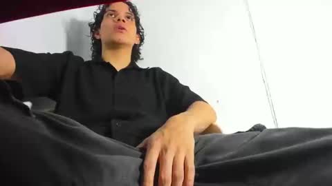 ZAmbrano online show from 11, 9, 2025