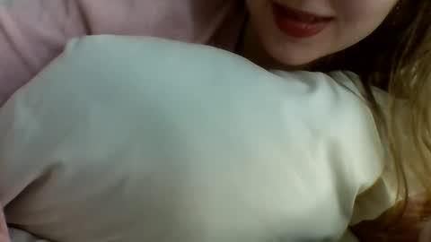 layannalea online show from 8, 1, 2025