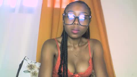 layannek online show from 22, 10, 2025