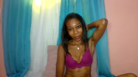layannek online show from 10, 7, 2026