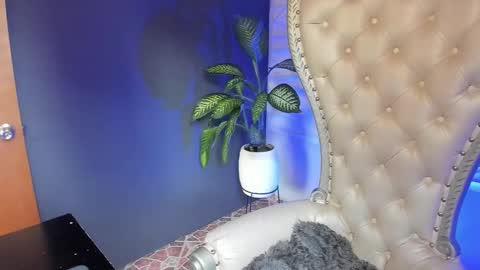 Snapshot of layla_707 chatting on 11, 11, 2025 Layla online show from 11, 11, 2025