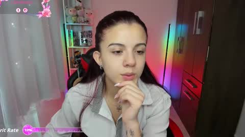 Snapshot of layla_castilloo chatting on 15, 9, 2025 Layla online show from 15, 9, 2025