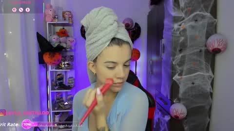 Snapshot of layla_castilloo chatting on 24, 10, 2025 Layla online show from 24, 10, 2025