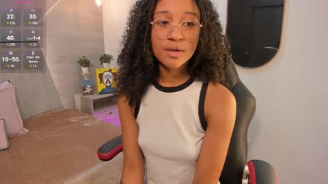 Snapshot of layla_clarke chatting on 27, 11, 2025 layla_clarke online show from 27, 11, 2025