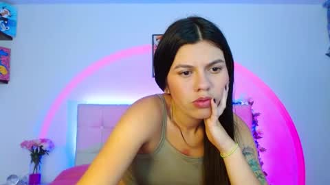 Snapshot of layla_roma chatting on 17, 2, 2025 Lia and Rachel online show from 17, 2, 2025