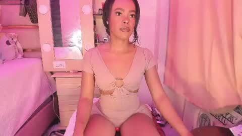 Snapshot of laylacarteer chatting on 16, 6, 2026 LAYLA online show from 16, 6, 2026