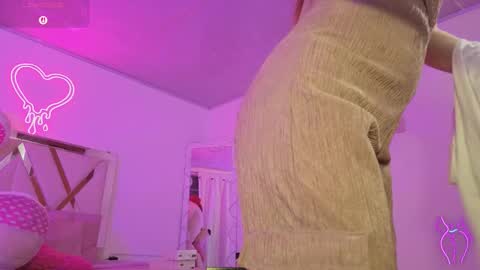 Snapshot of laylafoxy_tay chatting on 27, 9, 2025 laylafoxy_tay online show from 27, 9, 2025