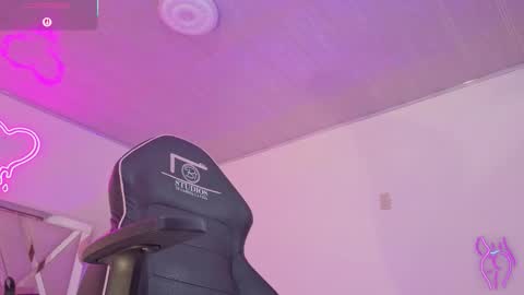 Snapshot of laylafoxy_tay chatting on 15, 11, 2025 laylafoxy_tay online show from 15, 11, 2025