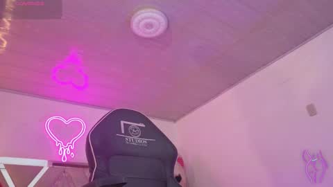 Snapshot of laylafoxy_tay chatting on 26, 11, 2025 laylafoxy_tay online show from 26, 11, 2025