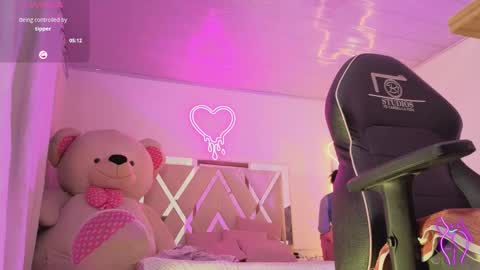 Snapshot of laylafoxy_tay chatting on 16, 12, 2025 laylafoxy_tay online show from 16, 12, 2025