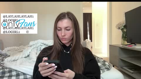 laylahlaylah1 online show from 11, 1, 2026