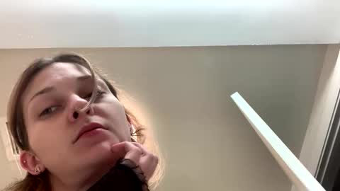 Snapshot of laylajade517 chatting on 18, 12, 2025 Layla Jade online show from 18, 12, 2025