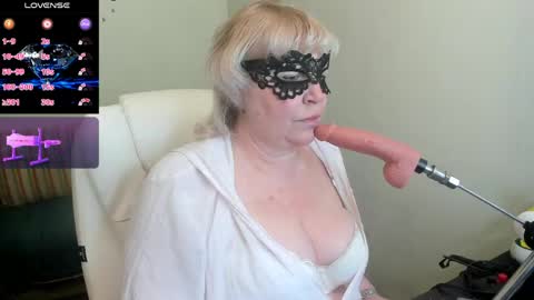 laylalaylamilf online show from 13, 4, 2026