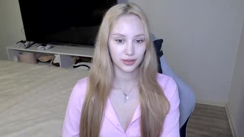 LaylaPretty001 online show from 4, 4, 2026