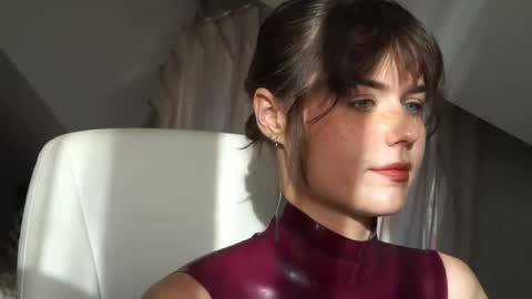 Snapshot of lazy_pepsi chatting on 10, 10, 2025 Pansy online show from 10, 10, 2025