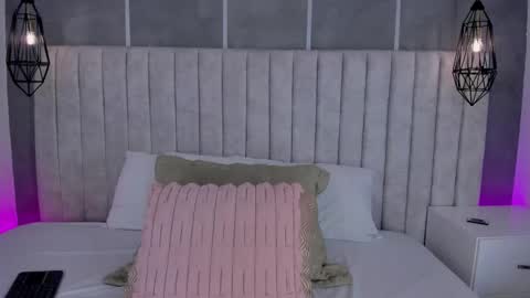    online show from 8, 4, 2026