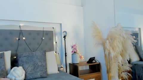 lea_walkerr online show from 8, 4, 2026