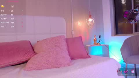 Snapshot of leah_bensoon chatting on 8, 10, 2025 Leah online show from 8, 10, 2025