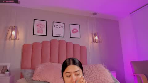 Snapshot of leah_bensoon chatting on 28, 11, 2025 Leah online show from 28, 11, 2025