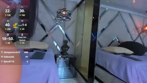 ---Leah-- online show from 31, 12, 2024