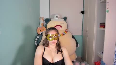 Snapshot of leah_sm chatting on 15, 2, 2026 Laura online show from 15, 2, 2026