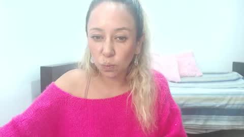 leah_susman online show from 15, 10, 2025