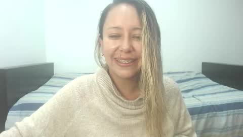 leah_susman online show from 16, 12, 2025