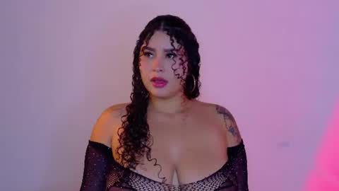Snapshot of leahangel_ chatting on 15, 7, 2026 LEAH ANGEL online show from 15, 7, 2026