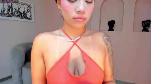 Snapshot of leahnovac chatting on 31, 10, 2025 leahnovac online show from 31, 10, 2025