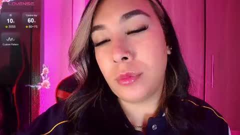 Snapshot of leahtemptation chatting on 29, 6, 2026 leah online show from 29, 6, 2026