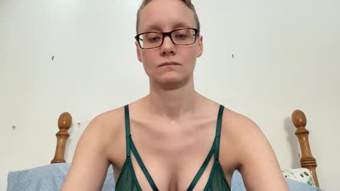 Snapshot of leahwilde chatting on 28, 2, 2025 Lee online show from 28, 2, 2025