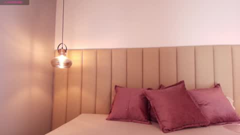 Snapshot of leamonroe__ chatting on 28, 1, 2025 Hey Im Lea online show from 28, 1, 2025
