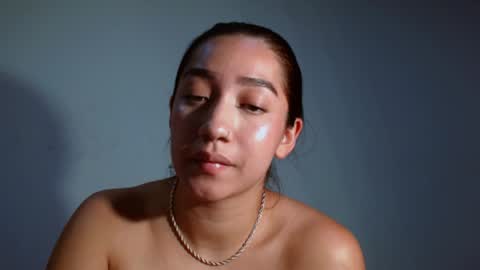 Snapshot of leanaalhub chatting on 5, 1, 2025 leanaalhub online show from 5, 1, 2025