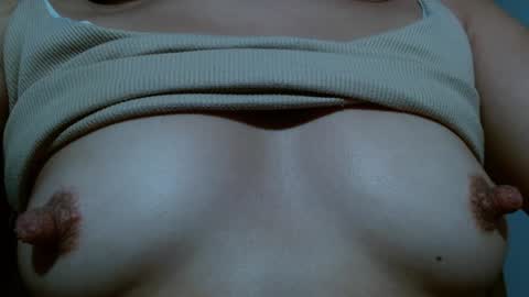 Snapshot of leanaalhub chatting on 26, 1, 2025 leanaalhub online show from 26, 1, 2025