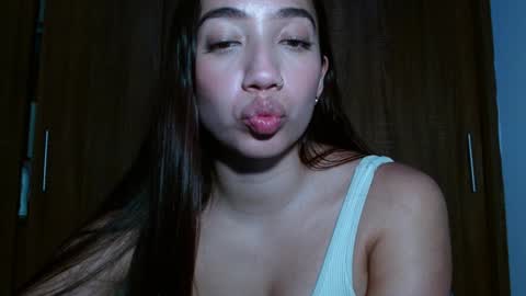 Snapshot of leanaalhub chatting on 5, 2, 2025 leanaalhub online show from 5, 2, 2025