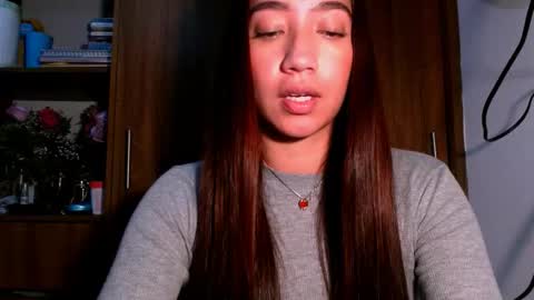 Snapshot of leanaalhub chatting on 28, 11, 2025 leanaalhub online show from 28, 11, 2025