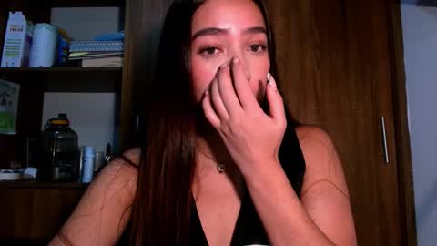 Snapshot of leanaalhub chatting on 3, 12, 2025 leanaalhub online show from 3, 12, 2025