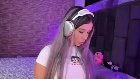 Maria Leandra  Lopeira online show from 7, 11, 2025