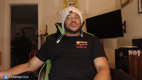 Snapshot of learoy chatting on 8, 12, 2024 Learoy online show from 8, 12, 2024