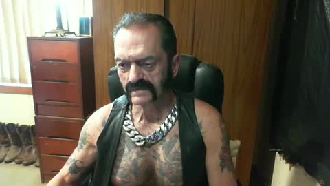 Snapshot of leathergreaser chatting on 13, 1, 2025 leathergreaser online show from 13, 1, 2025