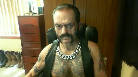 Snapshot of leathergreaser chatting on 27, 1, 2025 leathergreaser online show from 27, 1, 2025