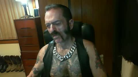 Snapshot of leathergreaser chatting on 10, 2, 2025 leathergreaser online show from 10, 2, 2025